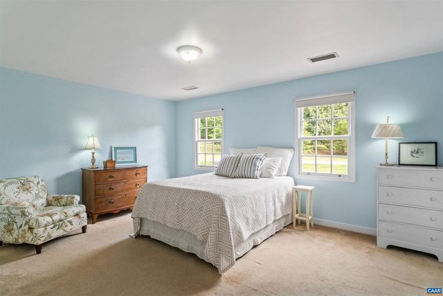 140 LANGFORD PL, Charlottesville, VA 22903