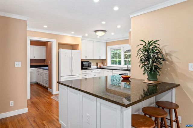 140 LANGFORD PL, Charlottesville, VA 22903