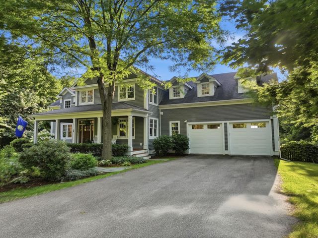 99 Westview Drive, South Burlington, VT 05403