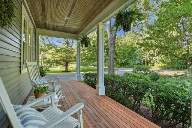 99 Westview Drive, South Burlington, VT 05403