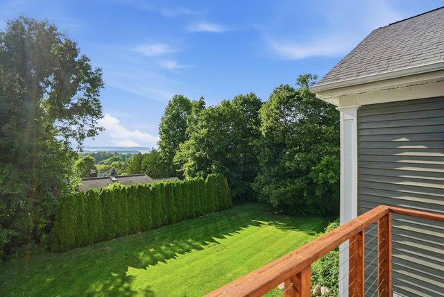 99 Westview Drive, South Burlington, VT 05403