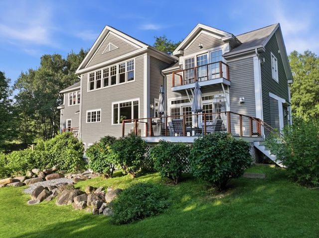 99 Westview Drive, South Burlington, VT 05403