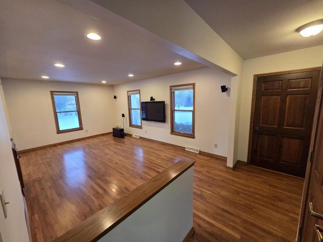 W225S4375 Guthrie ROAD, Waukesha, WI 53189