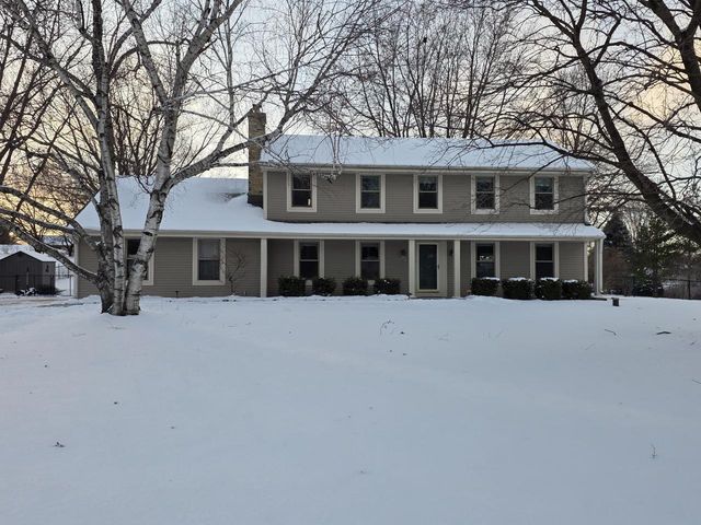 W225S4375 Guthrie ROAD, Waukesha, WI 53189