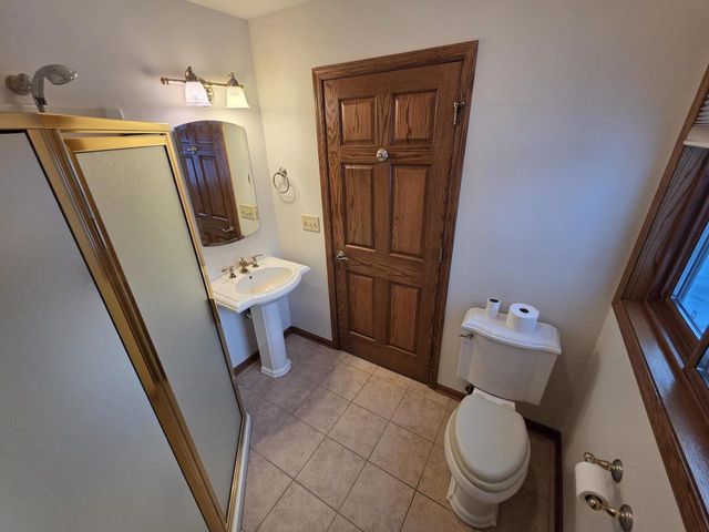 W225S4375 Guthrie ROAD, Waukesha, WI 53189