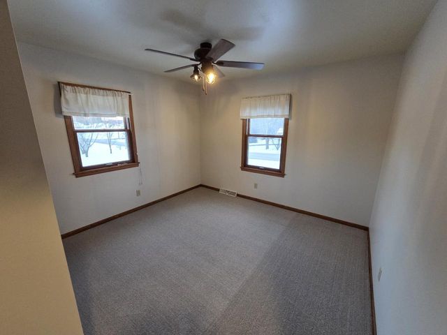 W225S4375 Guthrie ROAD, Waukesha, WI 53189