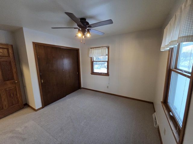 W225S4375 Guthrie ROAD, Waukesha, WI 53189