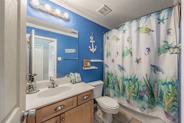 16 Mary Lou Court, Mansfield, TX 76063