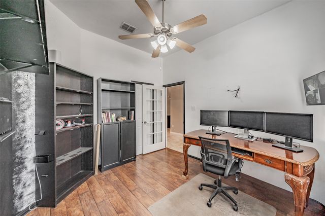 16 Mary Lou Court, Mansfield, TX 76063