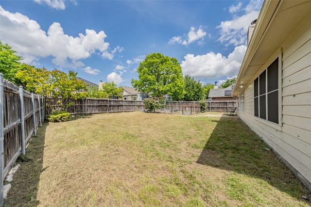 16 Mary Lou Court, Mansfield, TX 76063