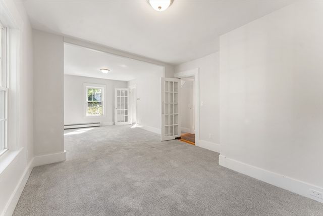 37 Cedar St 37, Wellesley, MA 02481