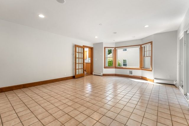 37 Cedar St 37, Wellesley, MA 02481