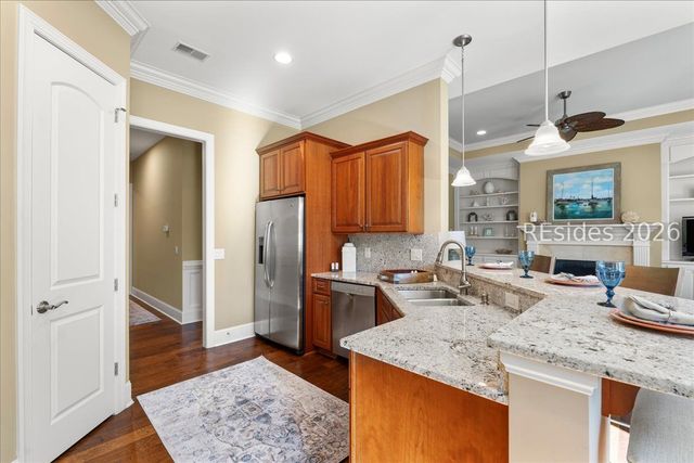 21 Coopers Hawk Rd, Hilton Head Island, SC 29926