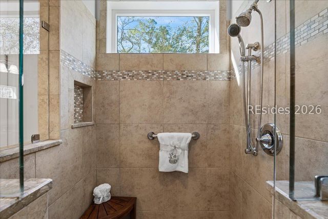 21 Coopers Hawk Rd, Hilton Head Island, SC 29926