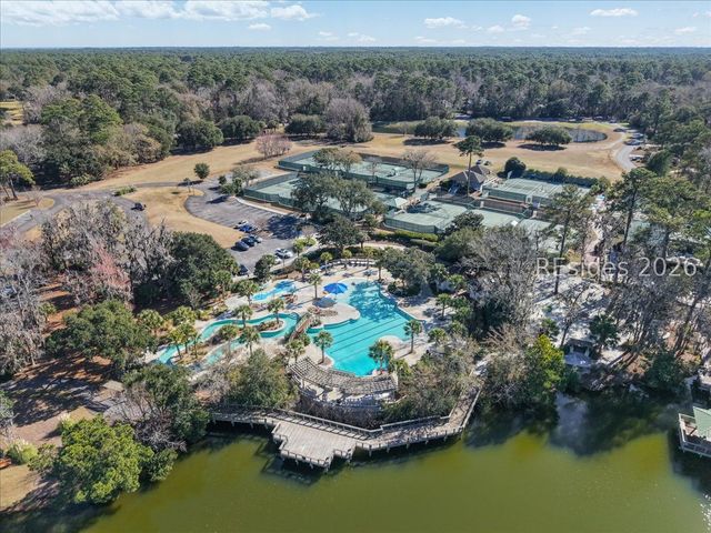 21 Coopers Hawk Rd, Hilton Head Island, SC 29926