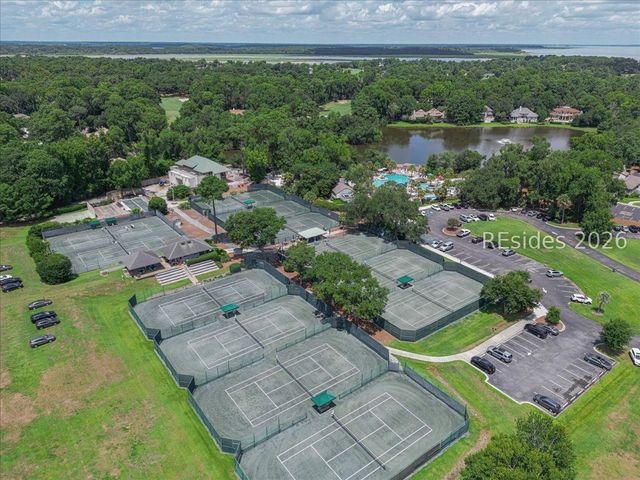 21 Coopers Hawk Rd, Hilton Head Island, SC 29926