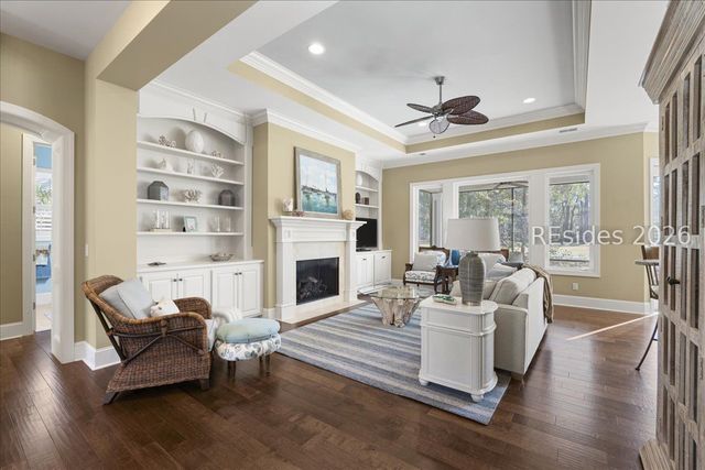 21 Coopers Hawk Rd, Hilton Head Island, SC 29926