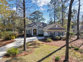 21 Coopers Hawk Rd, Hilton Head Island, SC 29926