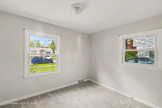 1915 Cooper Avenue, Lansing, MI 48910