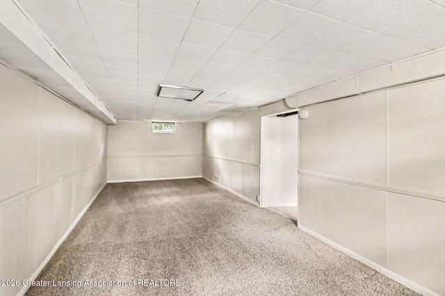 1915 Cooper Avenue, Lansing, MI 48910