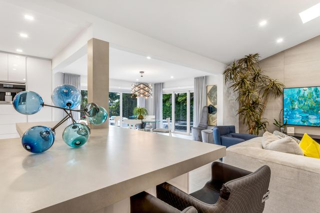 820 N Atlantic Drive, Lantana, FL 33462