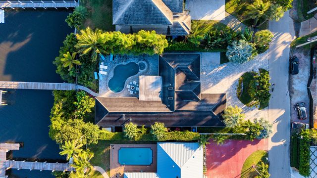 820 N Atlantic Drive, Lantana, FL 33462