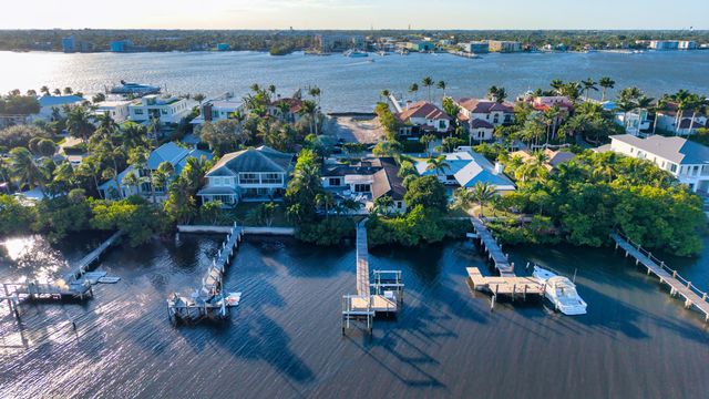 820 N Atlantic Drive, Lantana, FL 33462