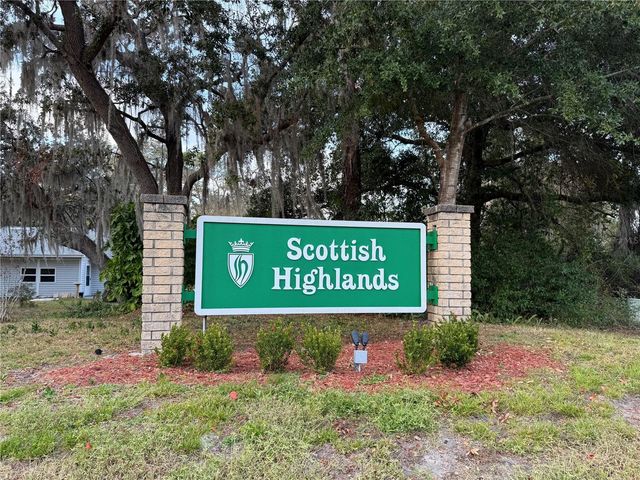 2105 GREENLAW COURT 2105, Leesburg, FL 34788