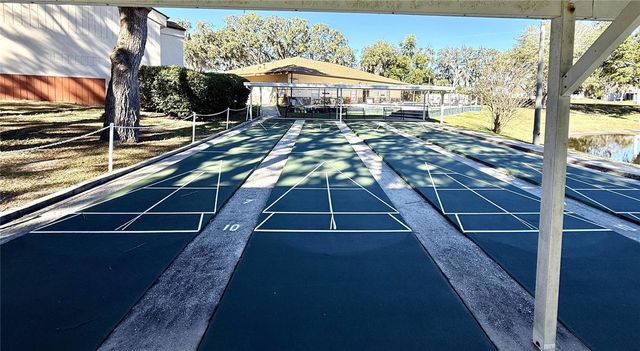 2105 GREENLAW COURT 2105, Leesburg, FL 34788