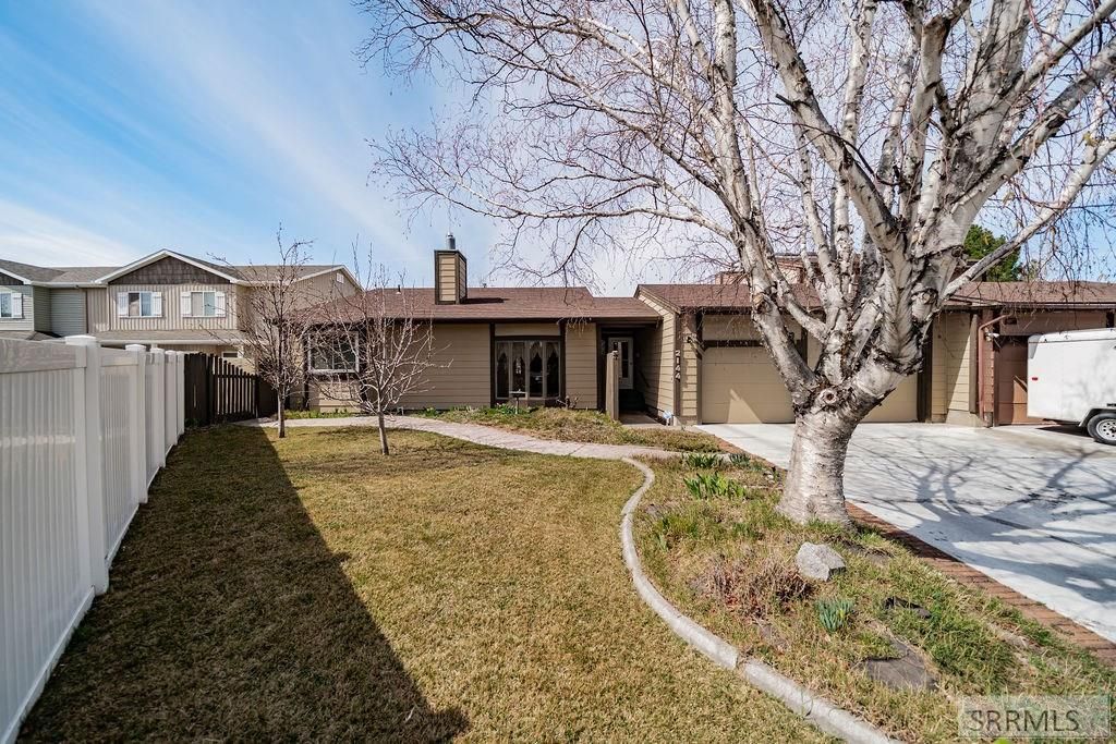 Image 3 of property listing at 2144 Pend Oreille Circle, Idaho Falls, ID 83404
