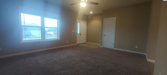 4405 Phoenix Ln, Pasco, WA 99301