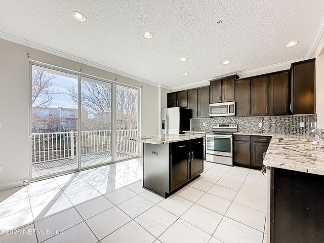 4320 ELLIPSE Drive, Jacksonville, FL 32246