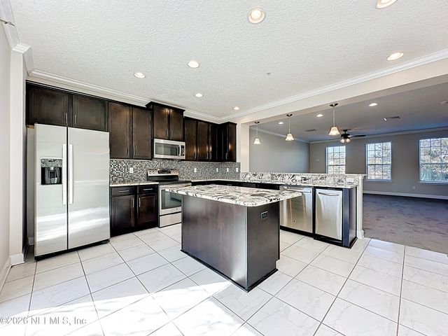 4320 ELLIPSE Drive, Jacksonville, FL 32246