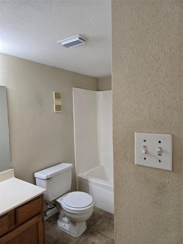 5917 Fairdale Lane 6, Houston, TX 77057