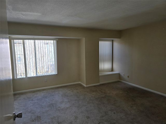 5917 Fairdale Lane 6, Houston, TX 77057