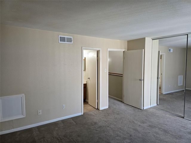 5917 Fairdale Lane 6, Houston, TX 77057