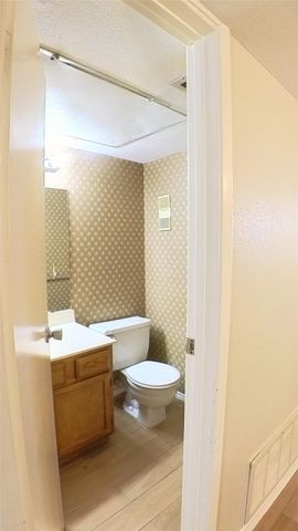 5917 Fairdale Lane 6, Houston, TX 77057