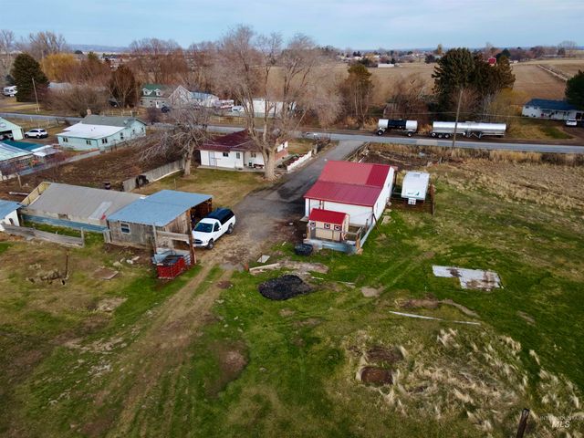 3989 N 2250 E, Filer, ID 83328