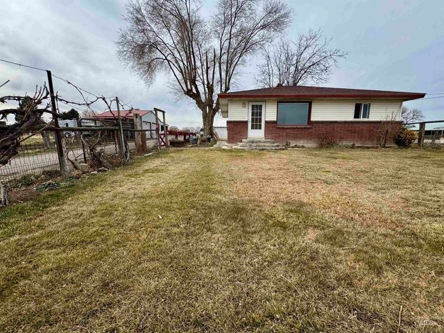 3989 N 2250 E, Filer, ID 83328