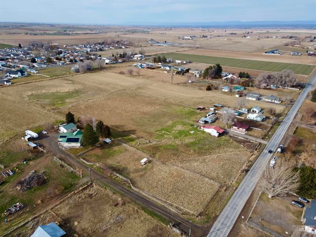 3989 N 2250 E, Filer, ID 83328