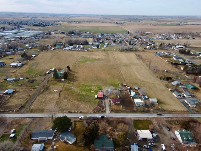 3989 N 2250 E, Filer, ID 83328