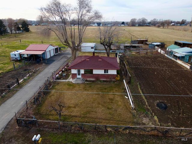 3989 N 2250 E, Filer, ID 83328