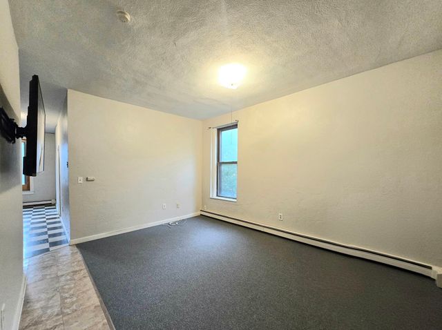 88 Broadway 7, Chelsea, MA 02150