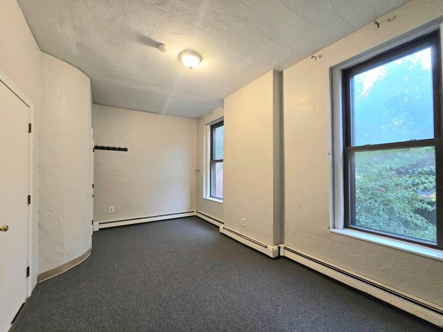 88 Broadway 7, Chelsea, MA 02150