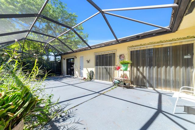 1139 Summit Trail Circle A, West Palm Beach, FL 33415