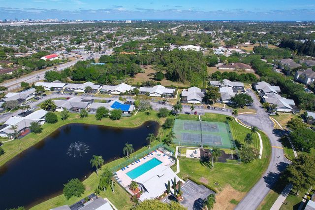 1139 Summit Trail Circle A, West Palm Beach, FL 33415