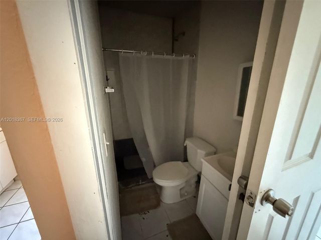 18054 SW 92nd Ct, Palmetto Bay, FL 33157