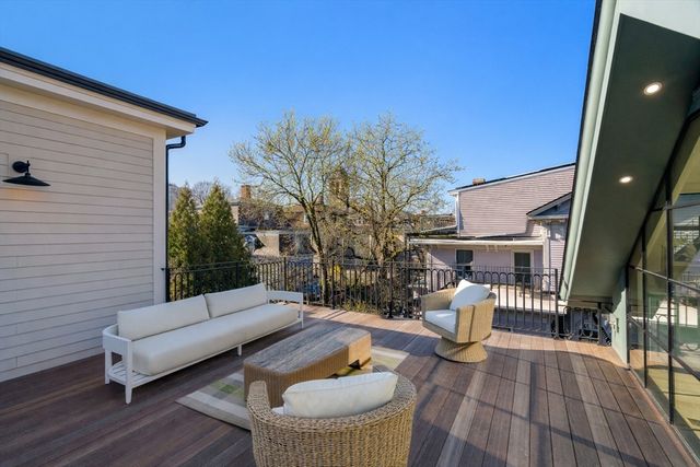 18 Clinton Street Front, Cambridge, MA 02139