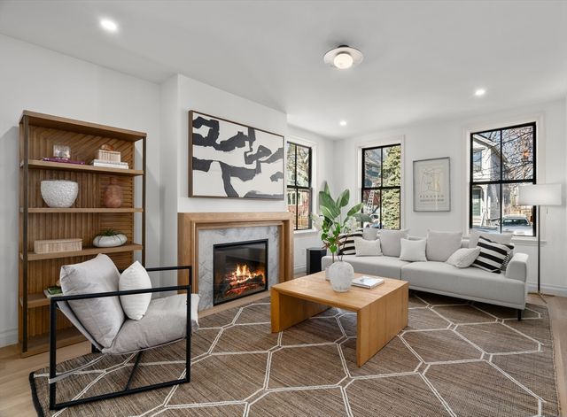 18 Clinton Street Front, Cambridge, MA 02139