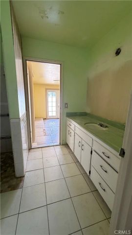 1300 Kensington, Merced, CA 95340